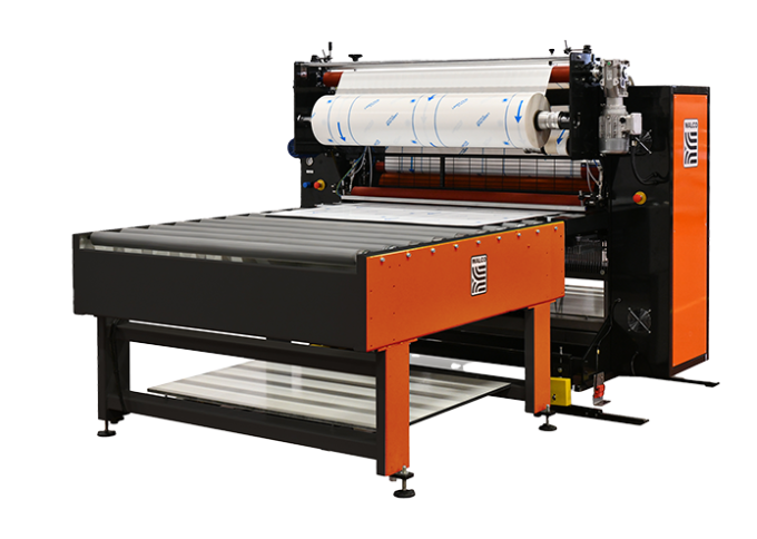 Industrieller Laminator TX von Walco - Komplettsystem mit integriertem Auslauftisch-Förderer