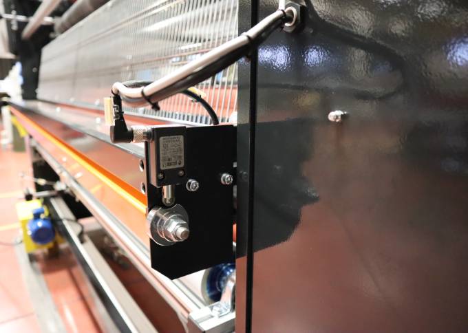 Laminatrice industriale PRO-J di Walco - dettaglio sistema di taglio