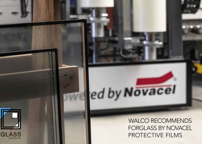 Laminatrice industriale VX2 di Walco - primo piano del logo della partnership "Powered by Novacel"