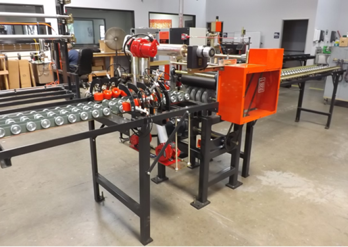 Laminatrice industriale Walco 823 - vista frontale del sistema di applicazione a rulli